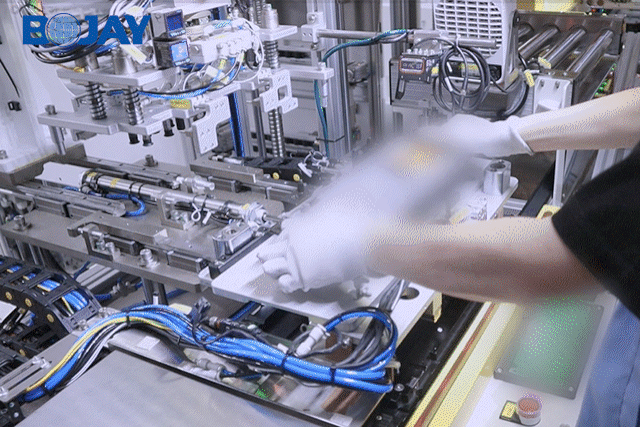 博坤機(jī)電車載屏自動組裝測試線 —— 賦能智能座艙產(chǎn)業(yè)快速發(fā)展 博坤機(jī)電車載屏自動組裝測試線 —— 賦能智能座艙產(chǎn)業(yè)快速發(fā)展